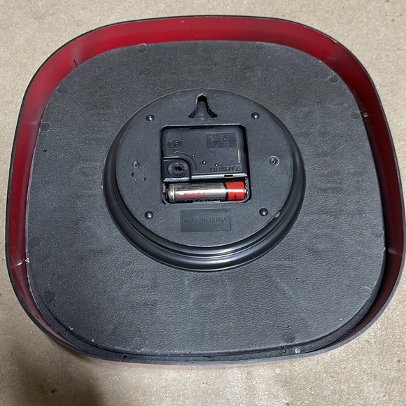 Wall Clock - Picture 3 of 6